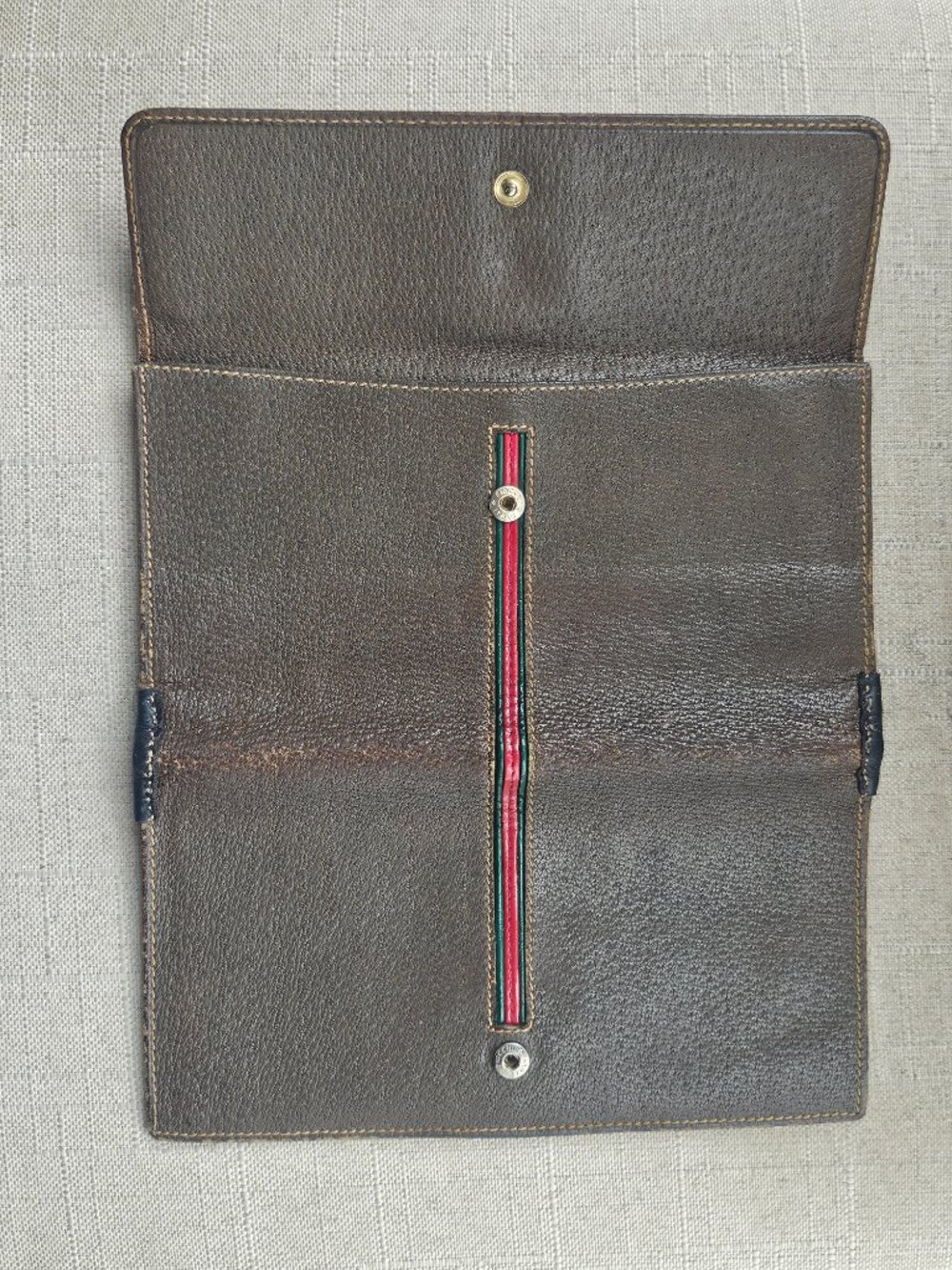 Vintage Gucci Brown Leather Bifold Clutch Wallet With Signature Red/Green Stripe - Picture 13 of 16
